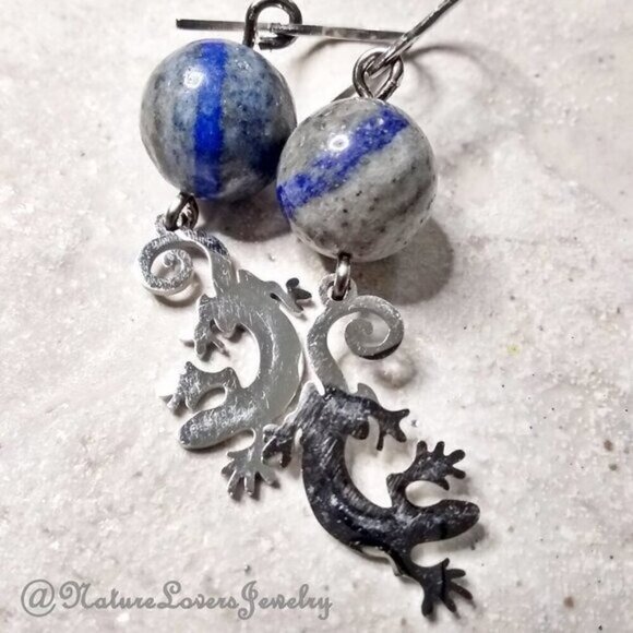 Lapis Lazuli Reptile Earrings | Nature Lover Gift | Reptile Gecko Charm Jewelry - Picture 3 of 7